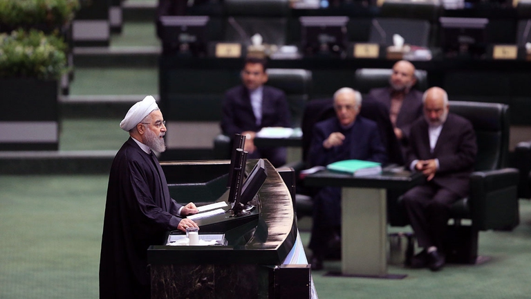 L’Iran non aspetta altro per ricominciare a vendere liberamente il suo petrolio. Proprio oggi il presidente iraniano Hassan Rouhani ha tenuto il discorso sul bilancio statale © Mohsen Shandiz/Corbis