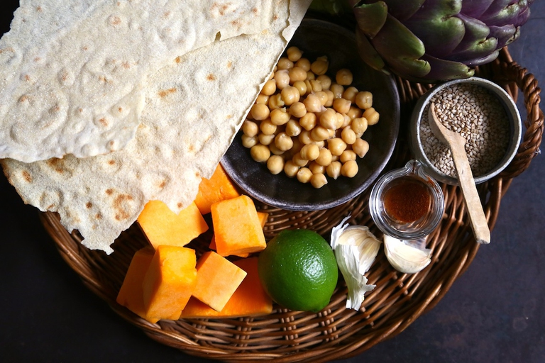 fagottini carasau e hummus di zucca