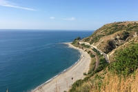 Puliamo le spiagge, il progetto di Legambiente per liberare le coste dalla plastica