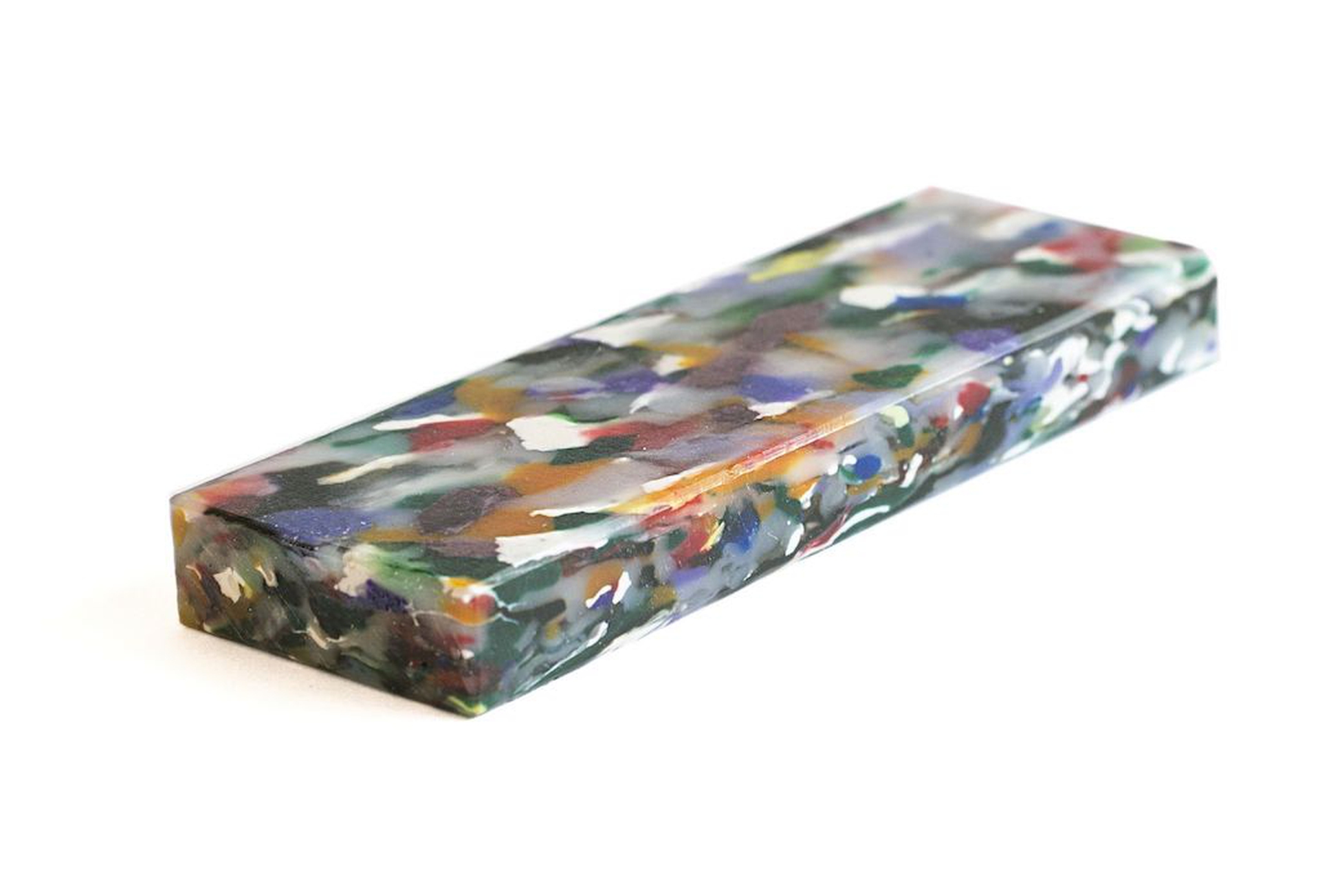 Smile Plastics, materiale di design in plastica riciclata