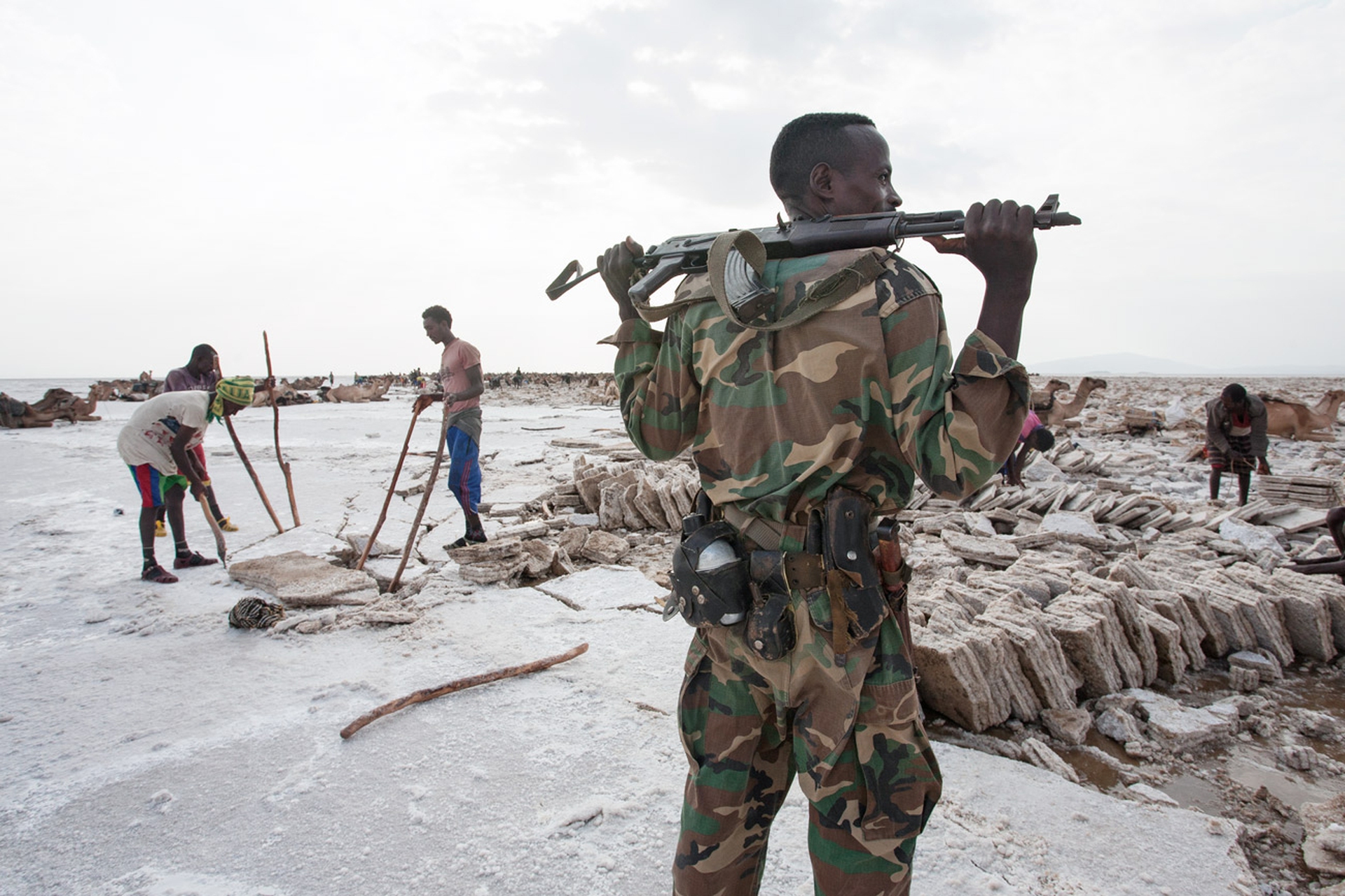 Carovana errante, militare