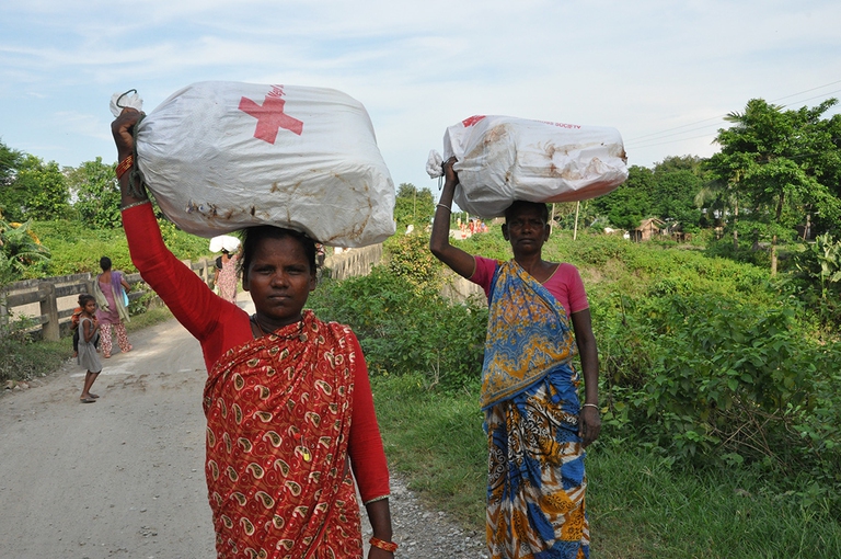 alluvioni, croce rossa