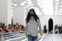 Moda sostenibile, Gucci ridurrà il numero di collezioni e sfilate