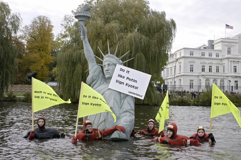 Greenpeace chiede agli Usa di firmare il Protocollo di Kyoto