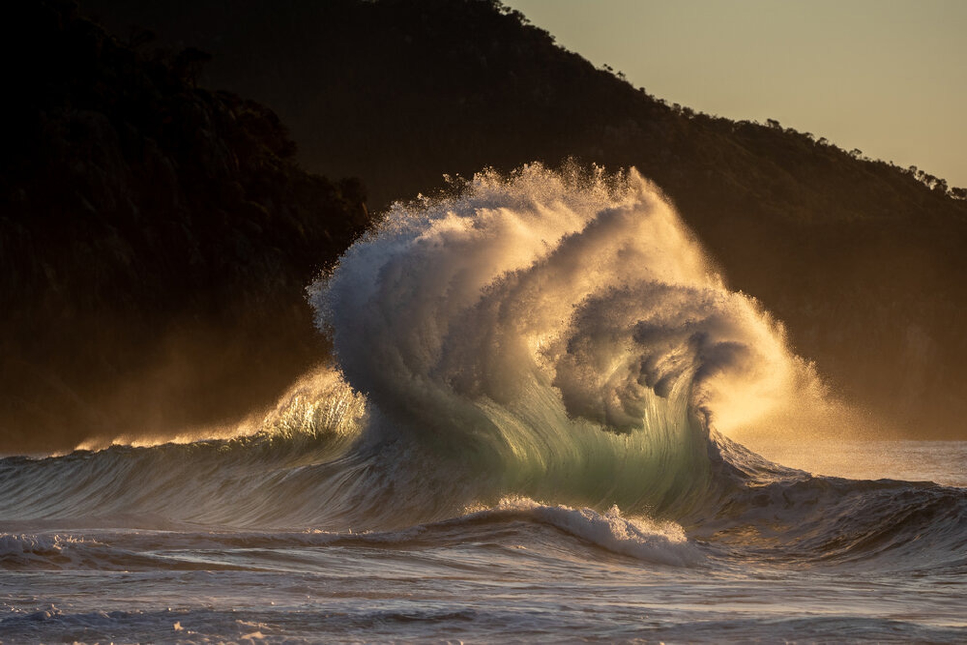 Nikon surf photo of the year award 12
