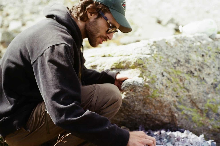 Marco Granata, ricercatore e fondatore di Ermlin project, un progetto di ricerca e conservazione degli ermellini