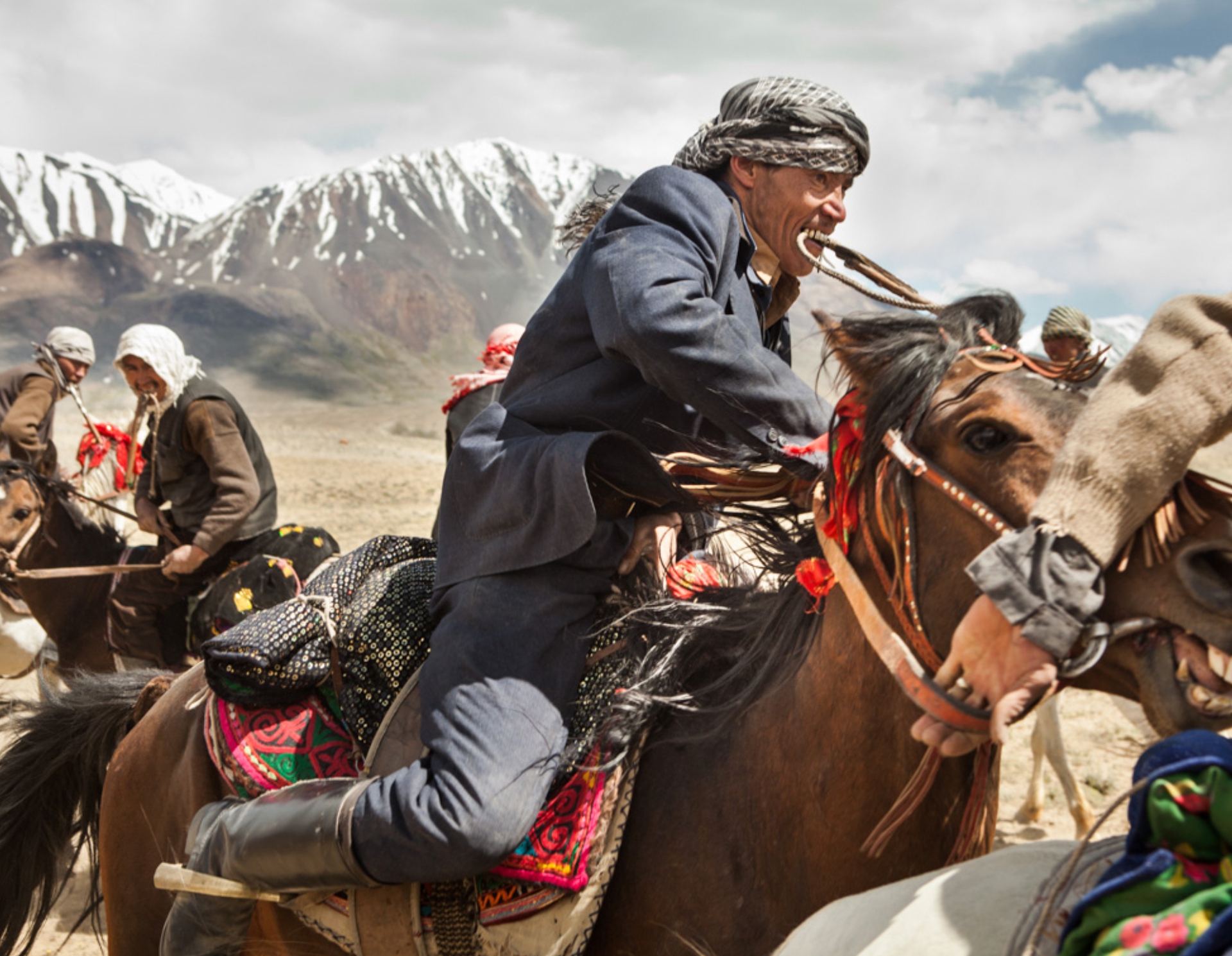 21 - Kitshiq Aq Jyrga - Matthieu Paley