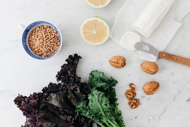 Insalata di farro con cavolo nero
