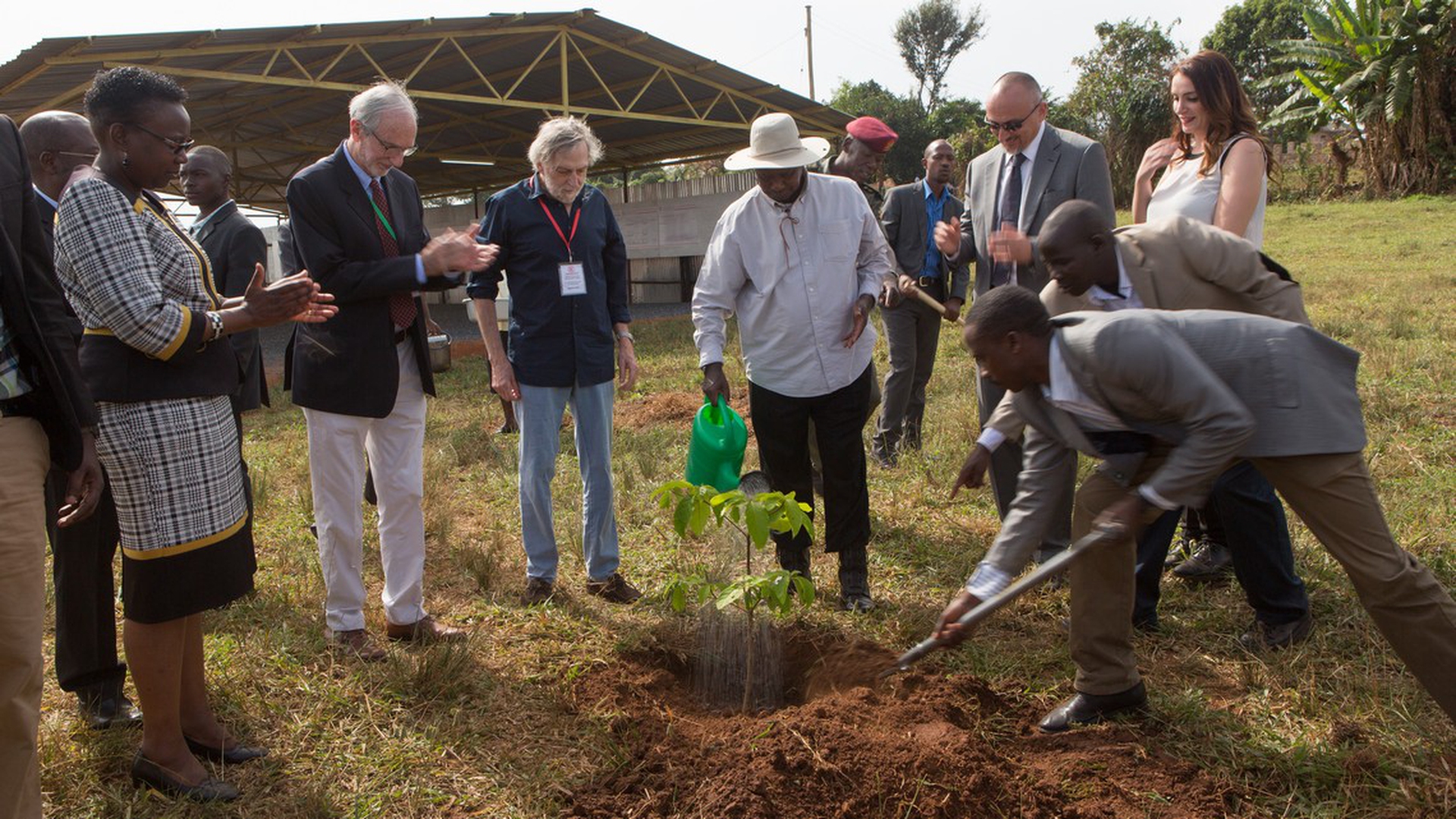 Emergency_Uganda_Groundbreaking-5
