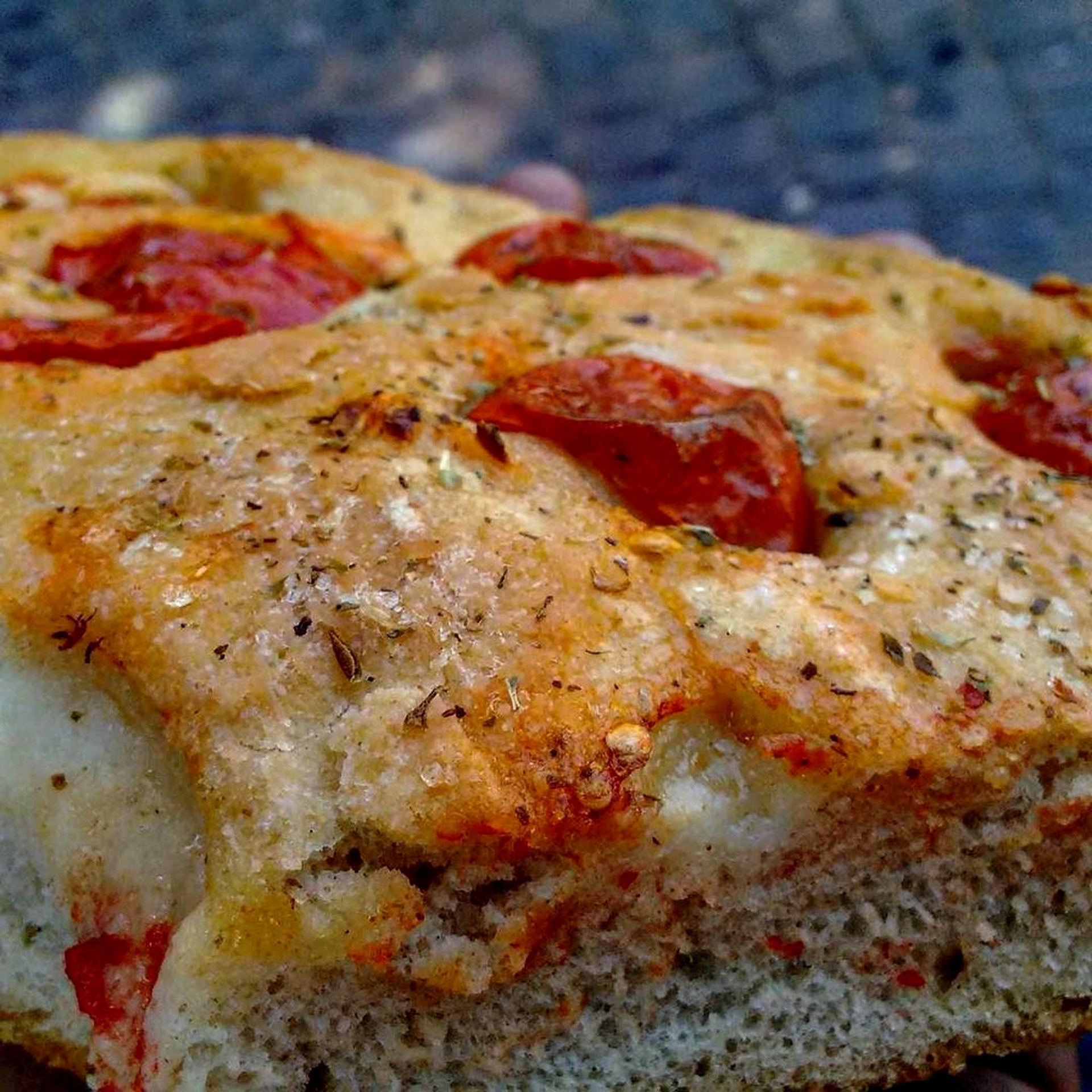 Focaccia pugliese, primo morso di Puglia