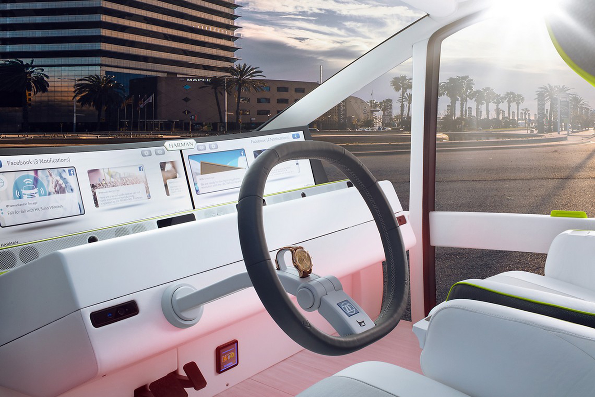 Rinspeed Oasis, la prima auto elettrica, autonoma e con il giardino a bordo