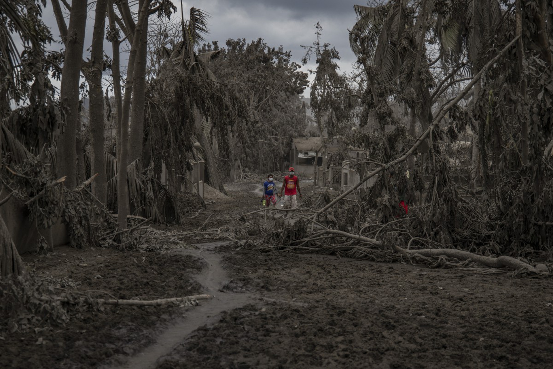 Le foto dell'eruzione del vulcano Taal nelle Filippine