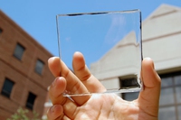 Pannello fotovoltaico trasparente. Ora l’energia sarà su vetro