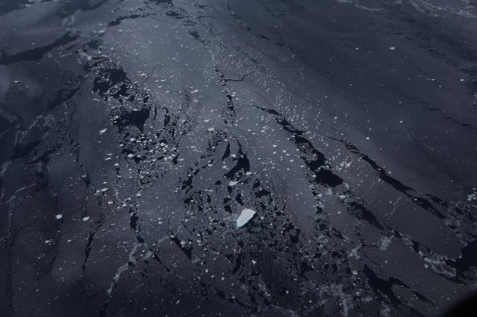 07-ice-bridge.ngsversion.1478190623921.adapt.1190.1