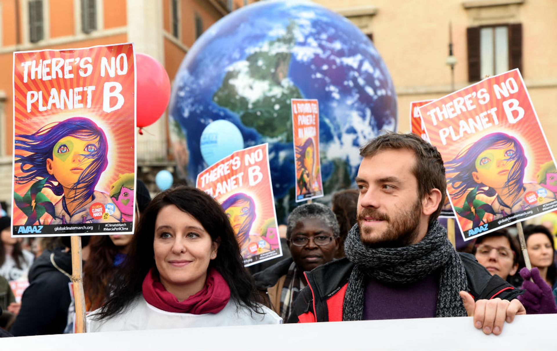 Marcia per il clima. Le immagini dei 15 mila a Roma