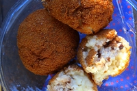 Arancini dolci con ricotta e cioccolato alla cannella