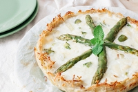 Torta quiche di asparagi con base di patate: ecco la ricetta