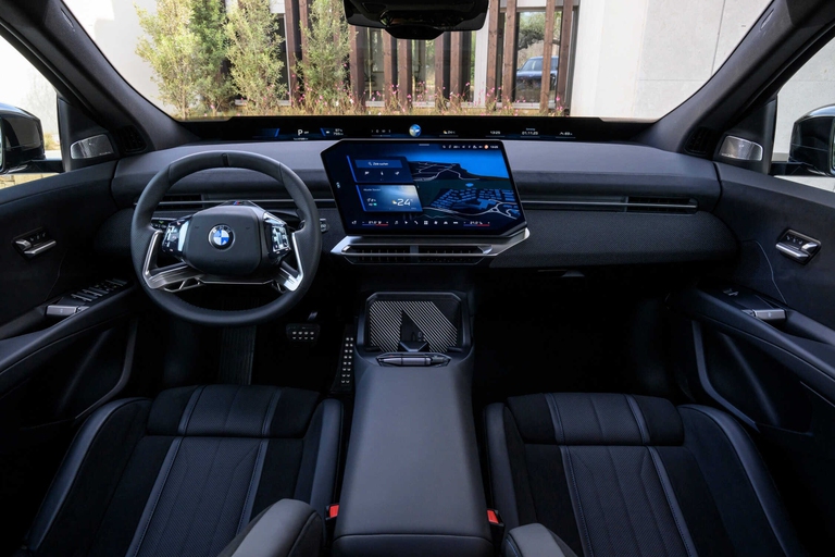 Bmw, iX3, auto elettrica, test drive