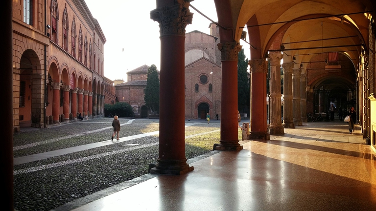 Piazza Santo Stefano, Bologna