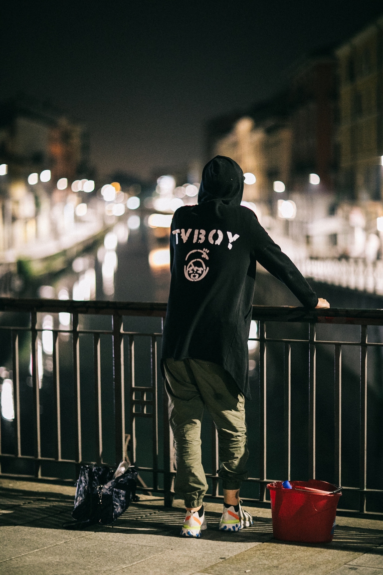 Tvboy a Milano