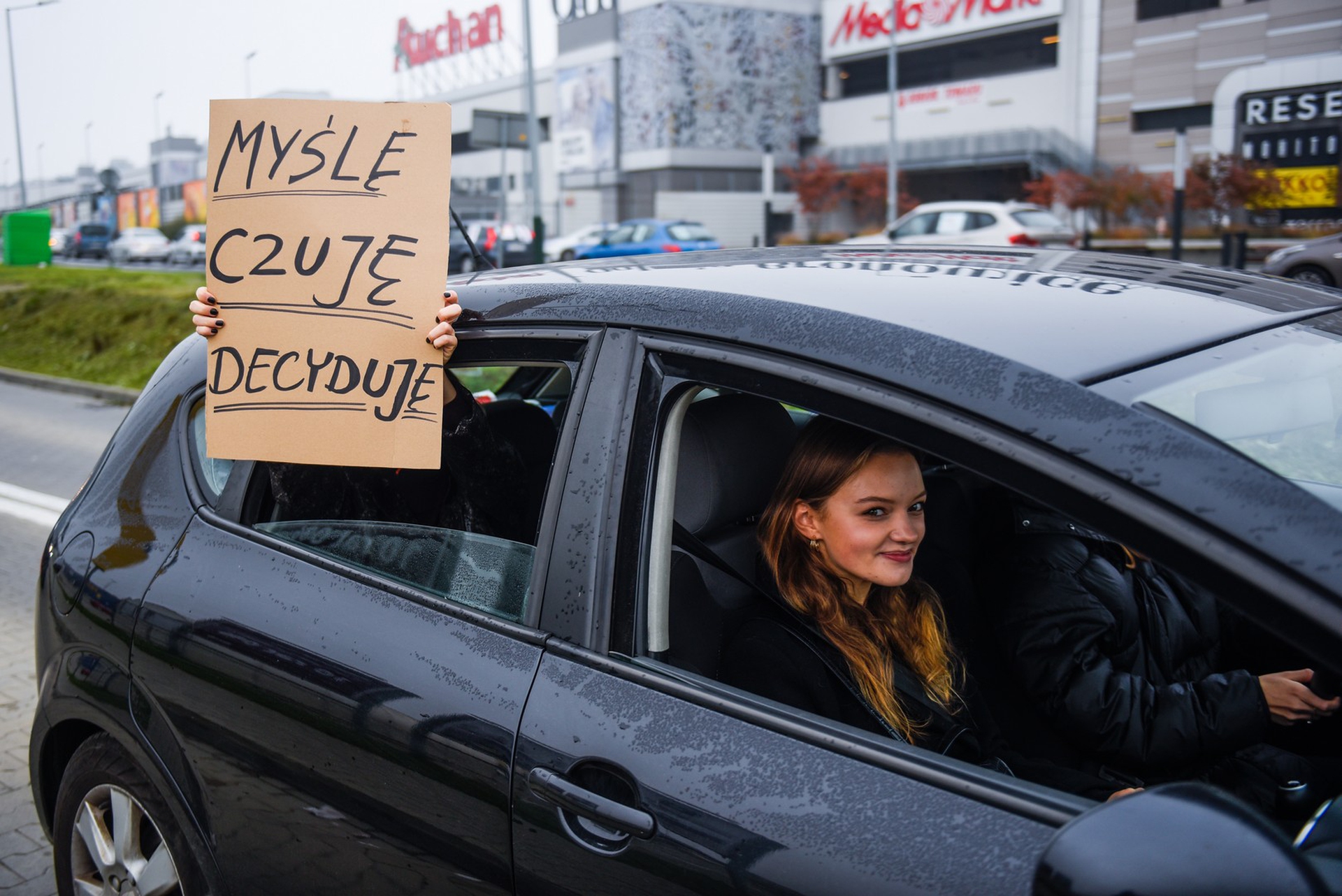 Le proteste in Polonia contro la legge sull'aborto