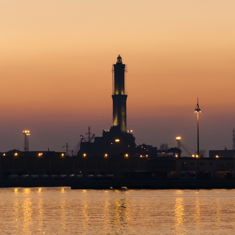 La Lanterna, Genova