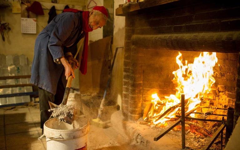 Pensa al fuoco del camino