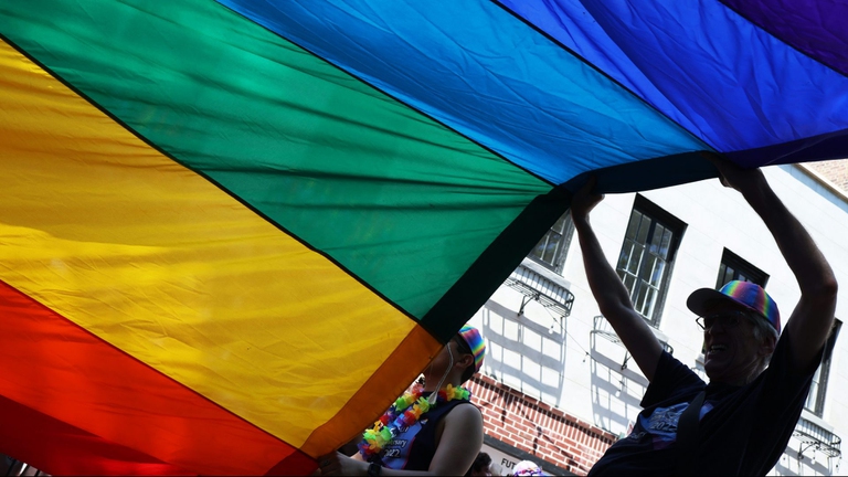 Una manifestazione per i matrimoni gay a New York