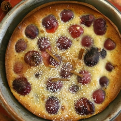 Clafoutis di ciliegie alla cannella © Beatrice Spagoni