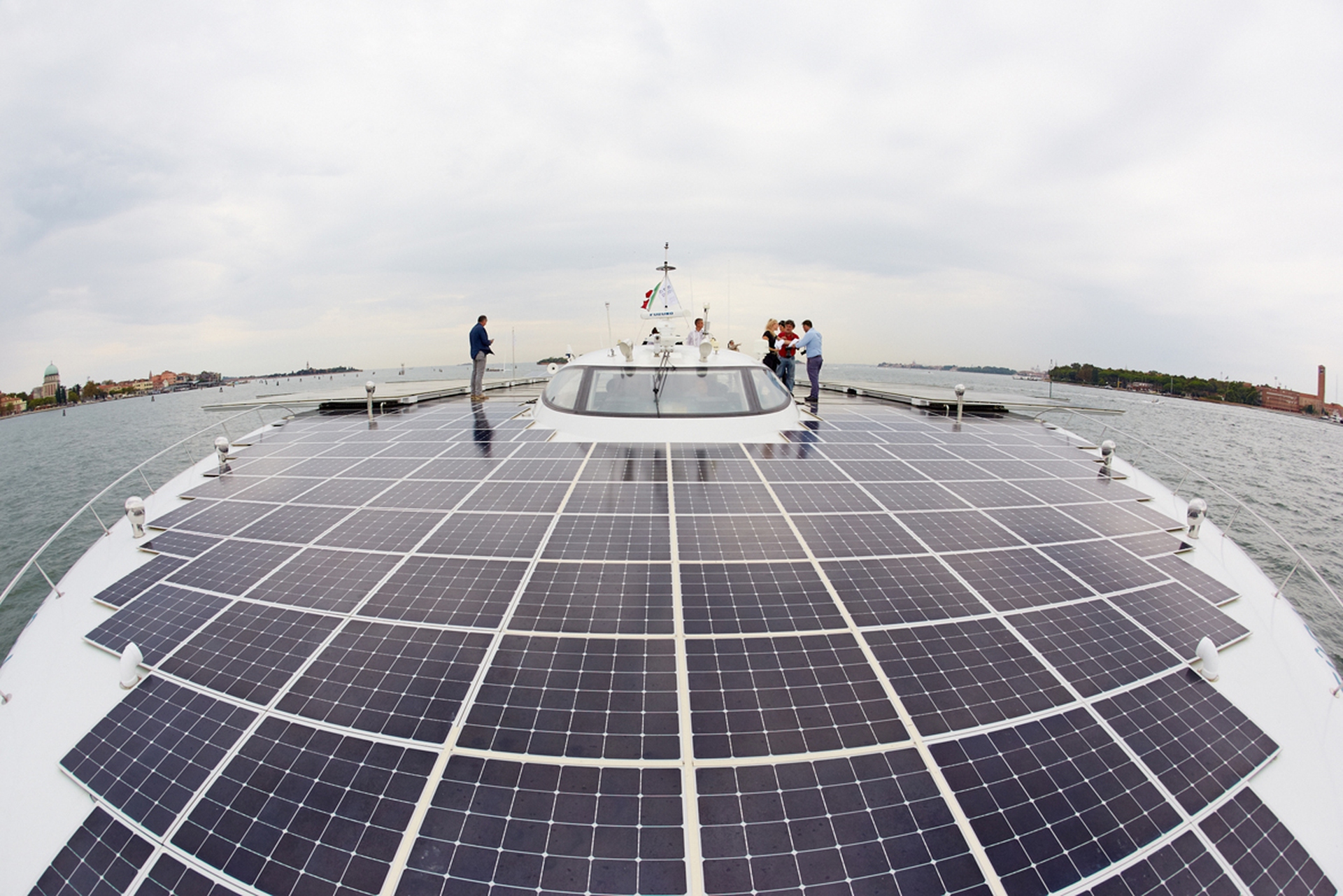 La barca solare più grande al mondo è a Venezia