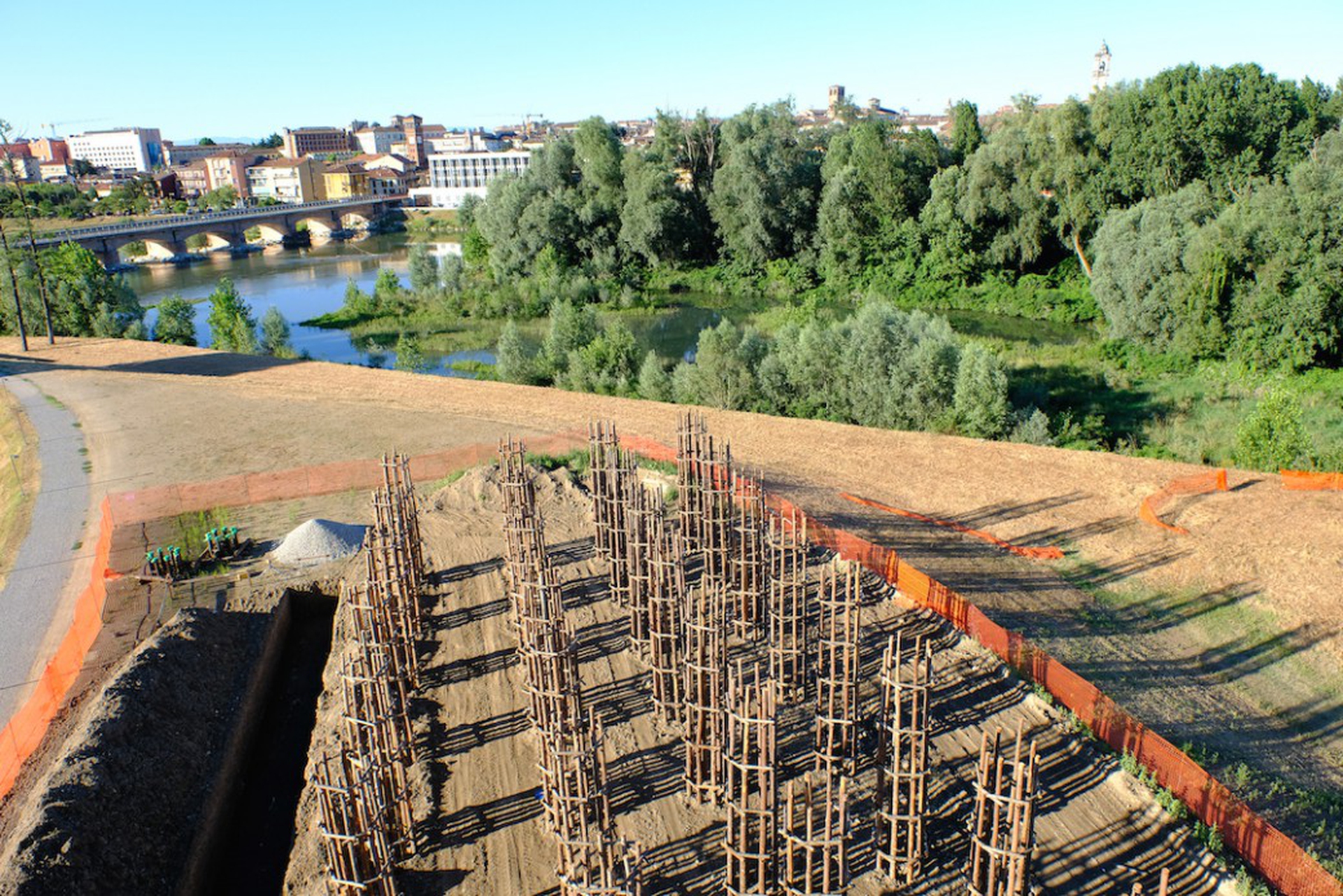 Cos'è la Cattedrale vegetale di Giuliano Mauri a Lodi, e quando si può visitare