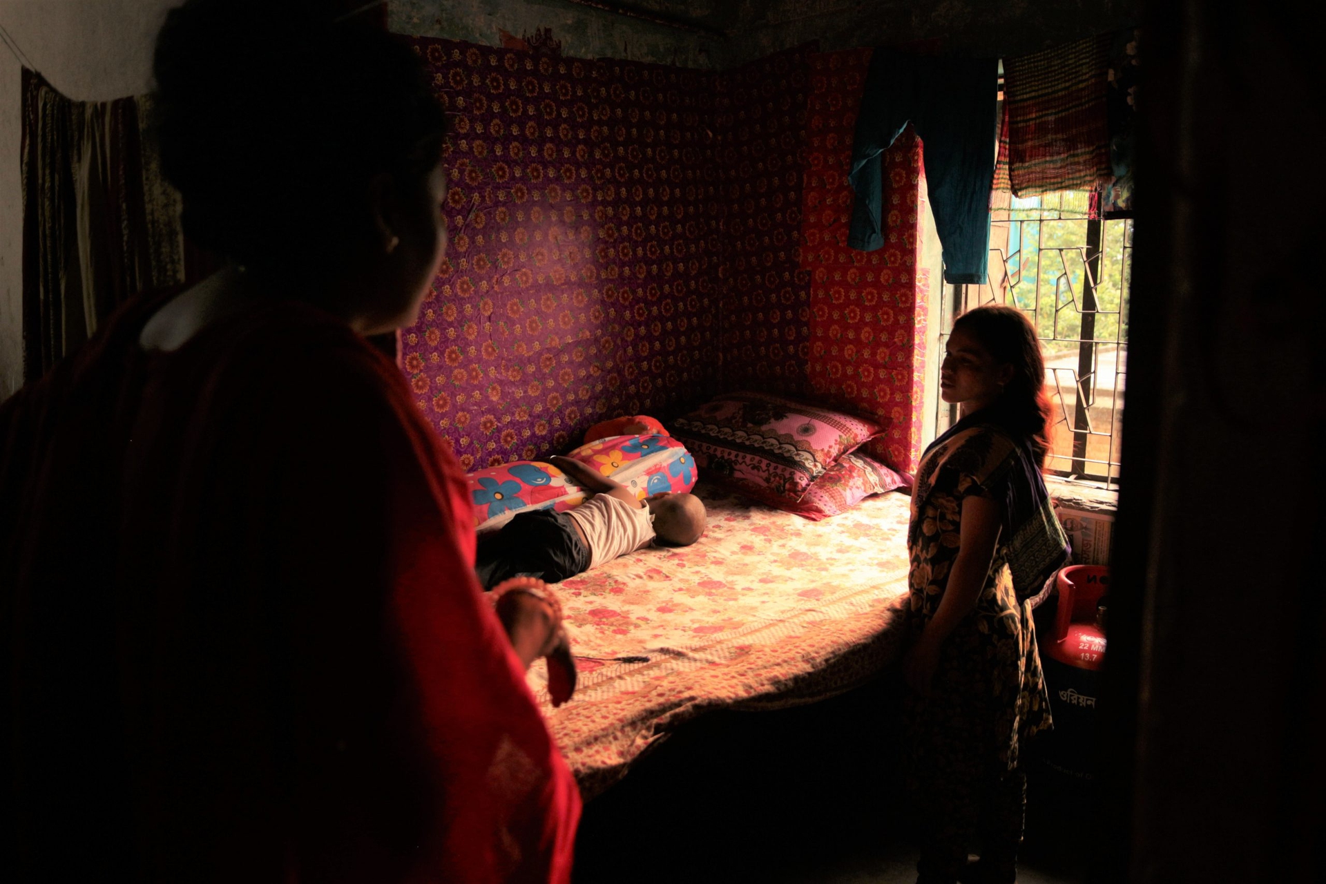 From Bangladeshi Brothels The Voices Of The Prostitutes Trapped In The Prison Of Sexual Slavery 