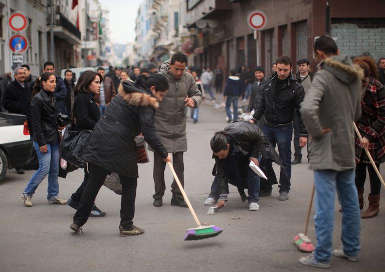 Tunisia-la-marsa-rifiuti-3