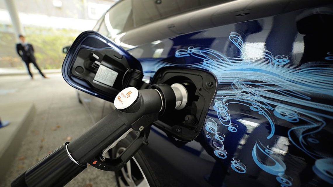 Petrol driven car. Топливо будущего для автомобилей. Водородное топливо. Вода топливо будущего. Автомобиль на водном топливе.