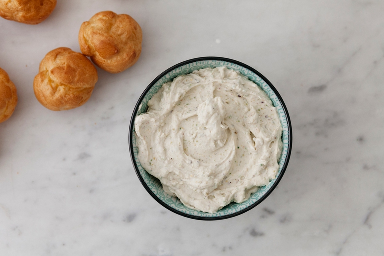 profiteroles alla crema di pistacchio