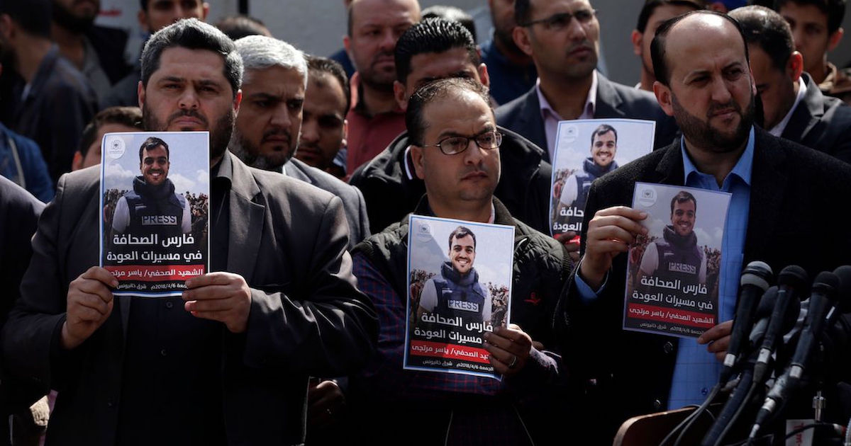 “Israele spara ai giornalisti”. Morto il reporter palestinese Yaser