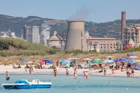 Sulle coste italiane nel 2022 ci sono stati 19.530 reati ambientali