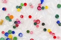 L’installazione da 5 milioni di tappi contro l’era della plastica