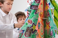 L’albero di Natale in cartoncino riciclato