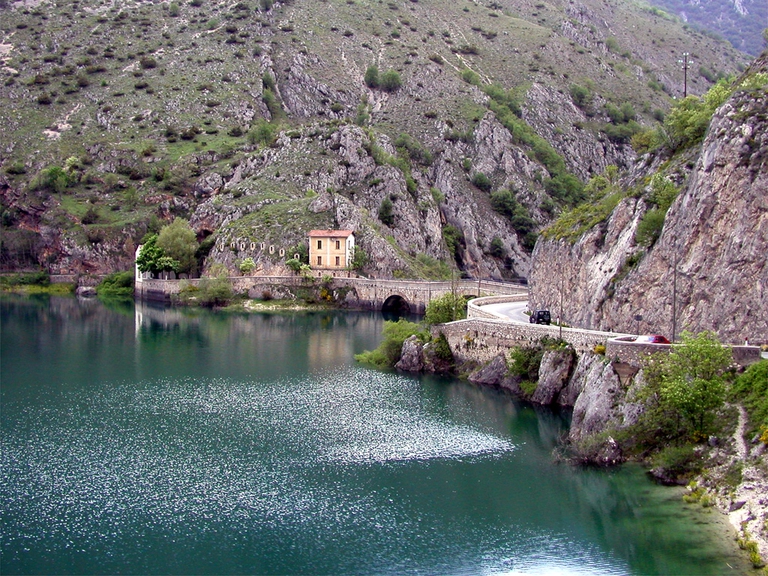 Le gole del Sagittario in Abruzzo ©Bob Marquart - Flickr