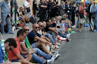 Povertà, l’Italia studia “un reddito di inclusione” per chi non ce la fa