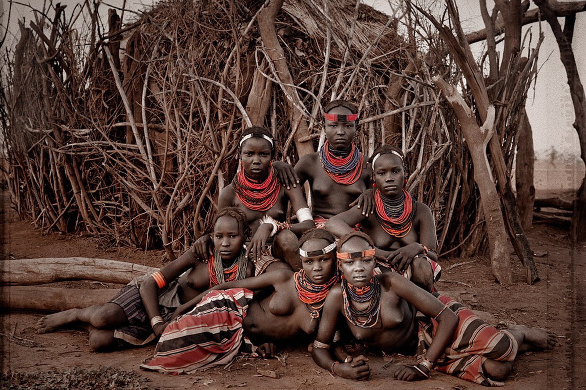 Photographer Jimmy Nelson Shows Us The Multi Coloured Beauty Of The Worlds Indigenous Cultures 3140