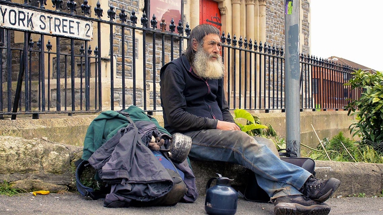 Senza casa, senza cosa? Il progetto homeless di Maurizio Cilli alla  Triennale di Milano