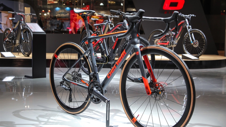 e-bike, bicicletta, fiera