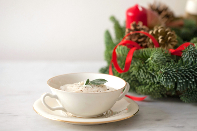cream jerusalem artichoke soup sage