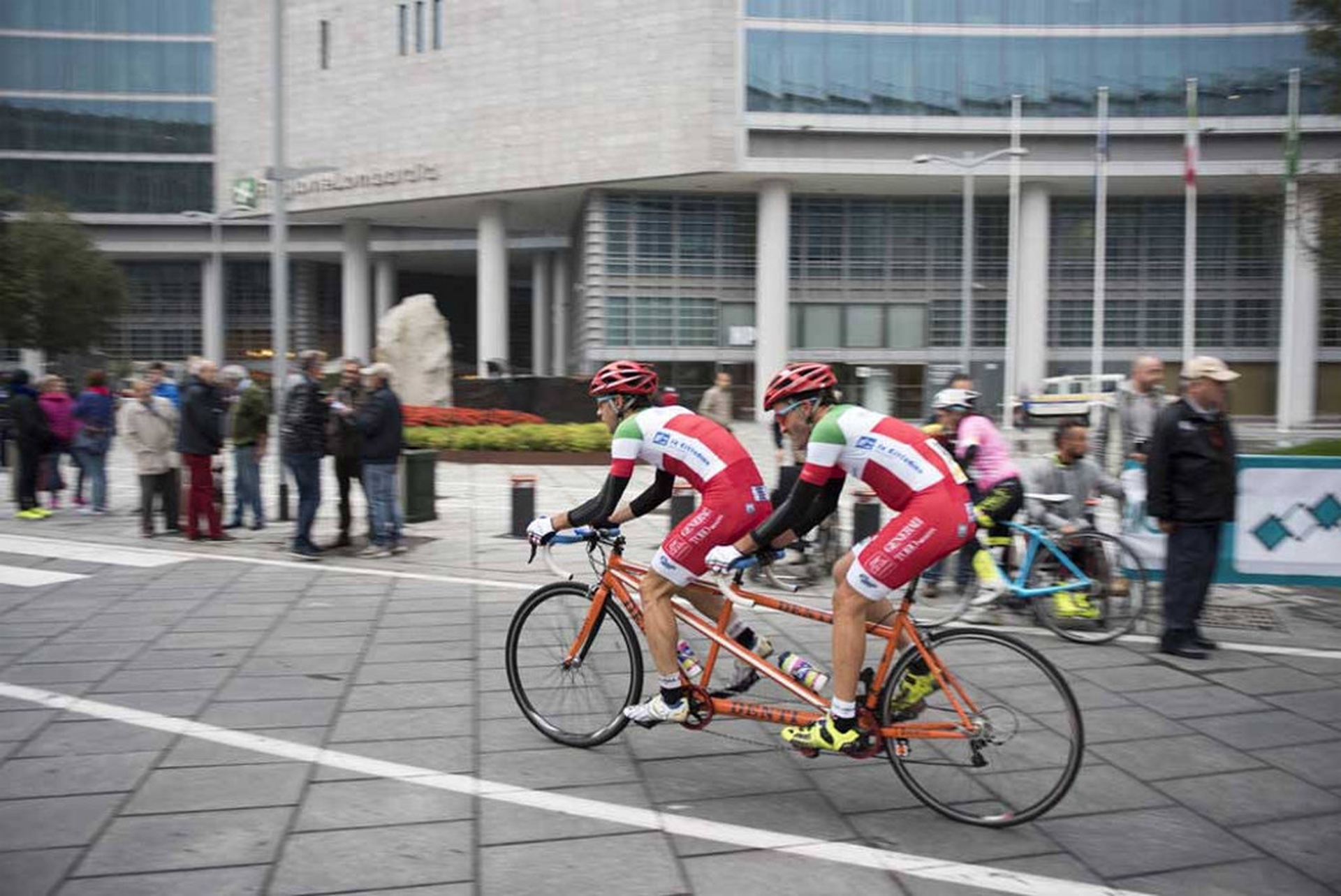 Energia doppia al Giro d'Italia handbike