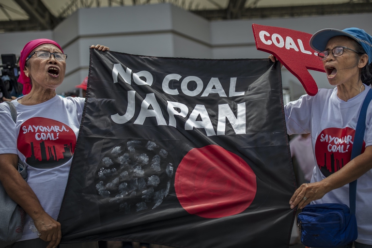 manifestazione contro il carbone in Giappone
