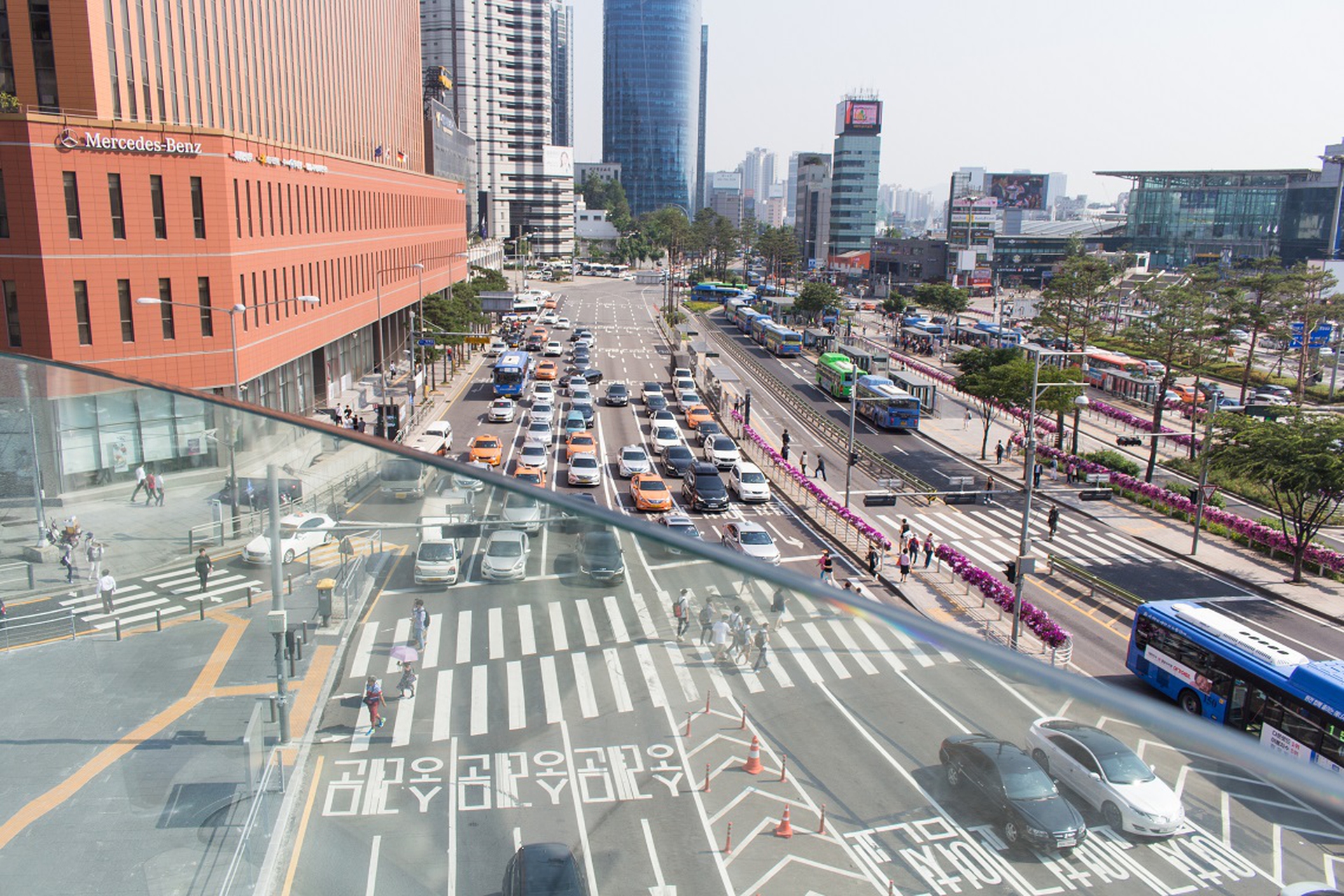 The newly opened walkway of Seoul