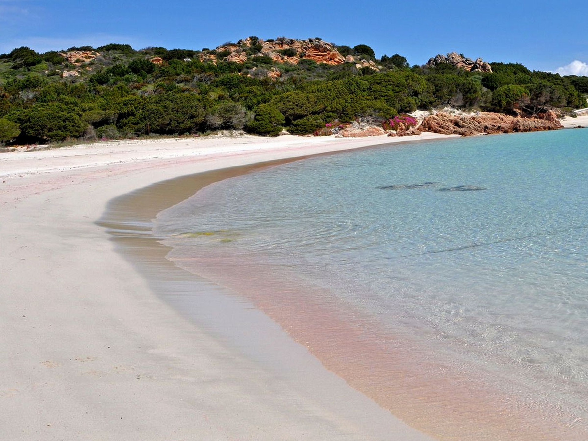 C'è un arcobaleno di spiagge, nel mondo