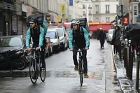 Da Parigi parte la rivolta dei fattorini a pedali della gig economy